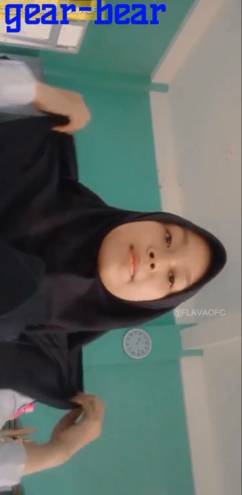 nurul jilbab bugil colmek di kelas
