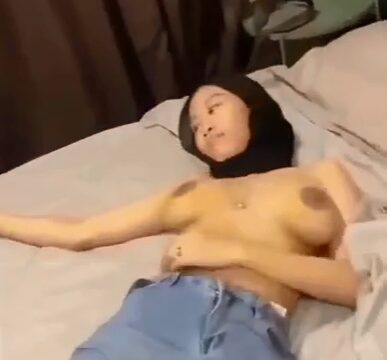 bokep jilbab ayam kampus langanan pejabat